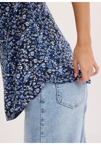 bonprix - Top z mieszanki wiskozy. Typ kołnierza: dekolt w serek. Kolor: niebieski. Materiał: wiskoza. Wzór: nadruk #3