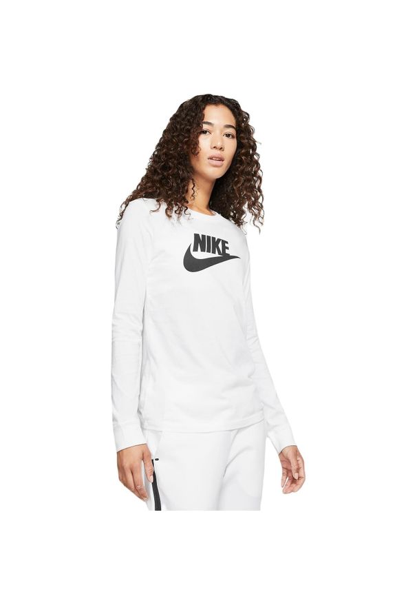 Koszulka z długim rękawem damska Nike Sportswear longsleeve. Kolor: czarny, biały, wielokolorowy. Materiał: bawełna. Długość rękawa: długi rękaw. Długość: długie. Sport: fitness