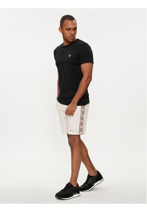 Guess Szorty materiałowe Mickey Z4RD04 KB3P2 Écru Regular Fit. Materiał: bawełna