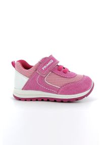 Primigi sneakersy dziecięce kolor różowy. Nosek buta: okrągły. Zapięcie: rzepy. Kolor: różowy. Materiał: guma