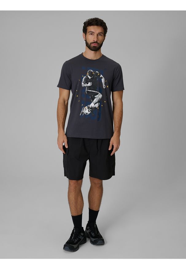 4f - 4F T-shirt regular z nadrukiem męski - szary XL. Okazja: na co dzień. Kolor: szary. Materiał: jersey, bawełna, materiał. Długość rękawa: krótki rękaw. Długość: krótkie. Wzór: nadruk. Styl: casual, klasyczny, sportowy
