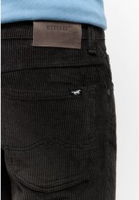 Mustang - Męskie Spodnie Sztruksowe MUSTANG Tramper Straight S Pirate Black 1015533 4088