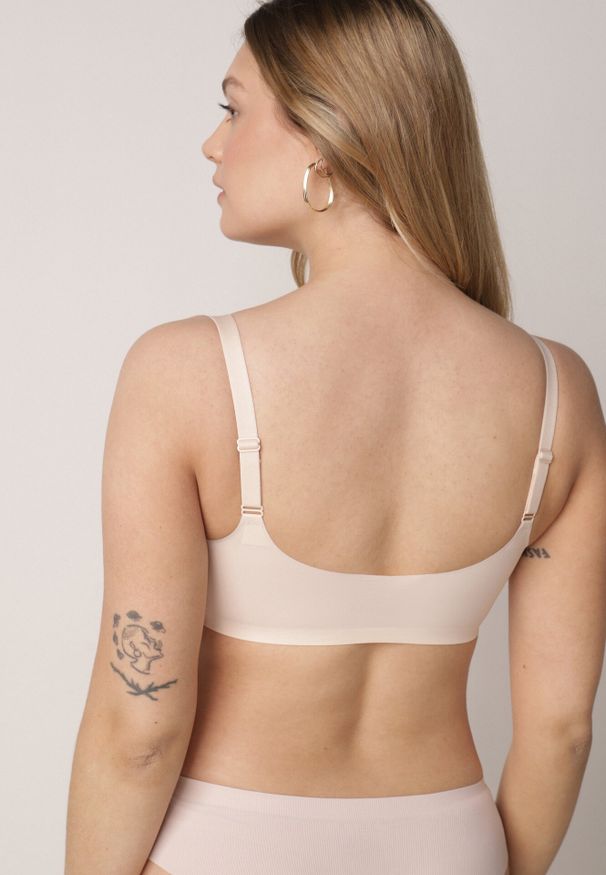 Born2be - Beżowy Biustonosz z Usztywnianymi Miseczkami i Transparentną Wstawką Zeriga. Kolor: beżowy