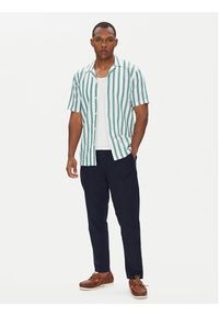 Mustang Chinosy Milano 1016436 Granatowy Tapered Fit. Kolor: niebieski. Materiał: bawełna