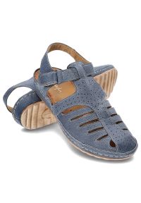 Niebieskie Sandały Maciejka Skórzane Buty Damskie. Okazja: na co dzień. Zapięcie: rzepy. Kolor: niebieski. Materiał: skóra. Wzór: ażurowy. Styl: casual, klasyczny #7