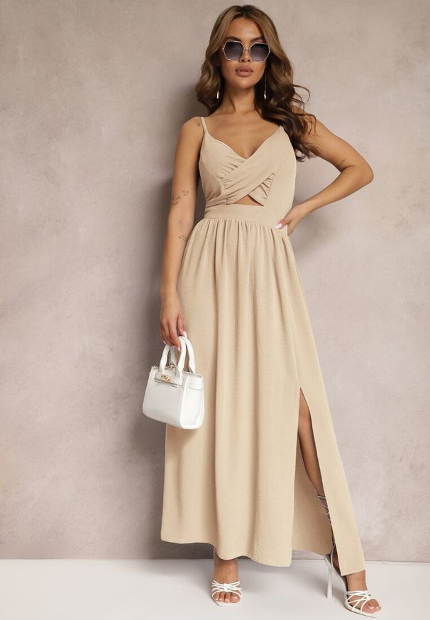 Renee - Beżowa Sukienka z Wycięciami na Ramiączkach z Wycięciami i Gumką w Talii Lomiara. Okazja: na co dzień. Kolor: beżowy. Długość rękawa: na ramiączkach. Sezon: wiosna, lato. Typ sukienki: proste, dopasowane. Styl: casual