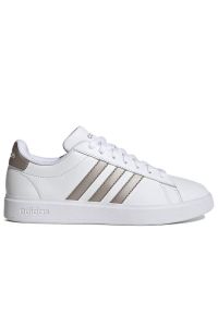 Adidas - Buty adidas Grand Court Cloudfoam Lifestyle Court Comfort GW9215 - białe. Zapięcie: sznurówki. Kolor: biały. Materiał: skóra, syntetyk, guma. Szerokość cholewki: normalna. Model: Adidas Cloudfoam