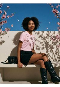 Sinsay - Bawełniana koszulka basic - różowy. Kolor: różowy. Materiał: bawełna #1