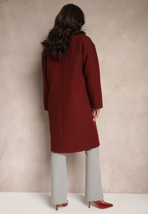 Renee - Bordowy Płaszcz Dwurzędowy Długi Tadde. Kolor: czerwony. Długość: długie
