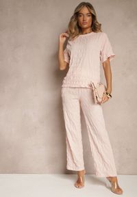 Renee - Różowy Casualowy Komplet z Szerokimi Spodniami i T-shirtem Devineva. Kolor: różowy. Materiał: tkanina #3