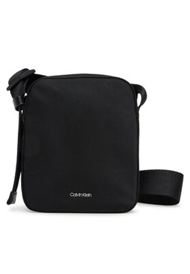 Calvin Klein Saszetka Ck Ease Reporter S K50K512886 Czarny. Kolor: czarny. Materiał: materiał