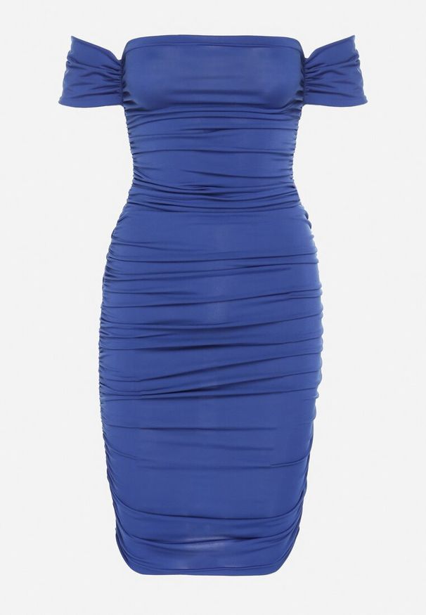 Born2be - Niebieska Sukienka o Dopasowanym Kroju z Odkrytymi Ramionami i Drapowaniem Tosoria. Okazja: na co dzień. Kolor: niebieski. Typ sukienki: z odkrytymi ramionami. Styl: casual