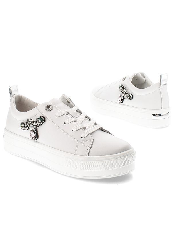Białe Sneakersy Filippo Modne Obuwie Damskie. Okazja: na co dzień. Zapięcie: sznurówki. Kolor: biały. Materiał: skóra. Wzór: aplikacja