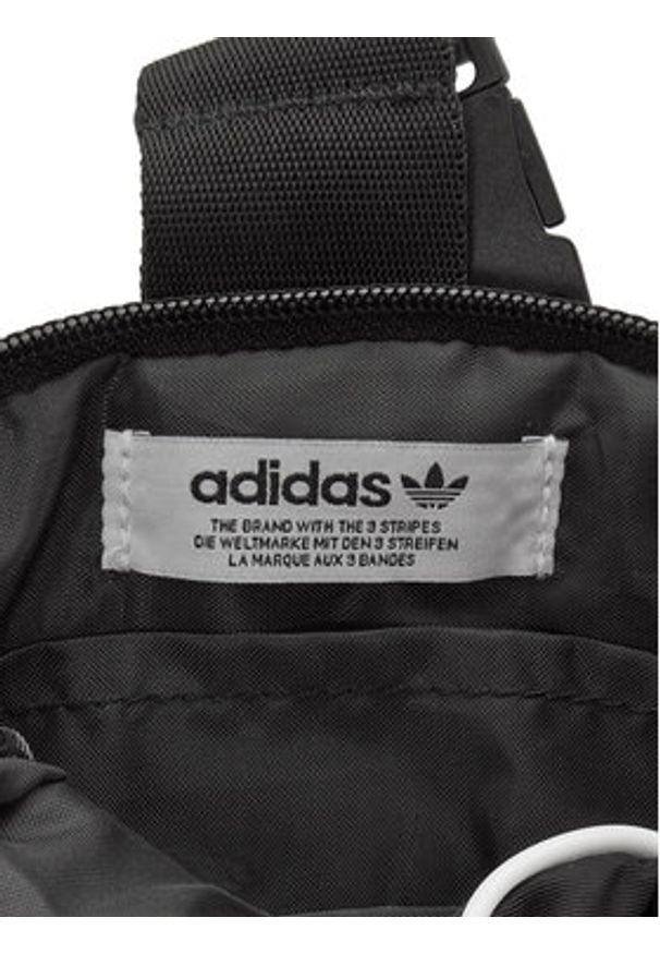Adidas - adidas Saszetka adicolor Small JD5570 Czarny. Kolor: czarny. Materiał: materiał