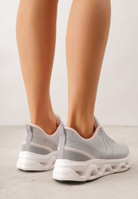 Born2be - Szare Buty Sportowe na Grubej Geometrycznej Podeszwie Alexusa. Okazja: na co dzień. Kolor: szary. Materiał: jeans, dresówka. Wzór: geometria #7