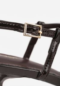 Born2be - Brązowe Eleganckie Szpilki VICES z Ozdobną Kokardą Adrelena. Nosek buta: szpiczasty. Zapięcie: sprzączka. Kolor: brązowy. Wzór: aplikacja. Materiał: skóra, lakier. Sezon: lato. Obcas: na szpilce. Styl: elegancki. Wysokość obcasa: średni #6