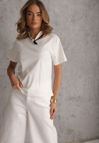 Renee - Biały T-shirt z Bawełny Ozdobiony Apaszką z Satyny Willow. Okazja: na co dzień. Kolor: biały. Materiał: satyna, bawełna. Długość rękawa: krótki rękaw. Długość: krótkie. Wzór: aplikacja. Styl: casual, elegancki #8