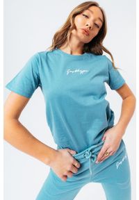 Hype T-shirt SIGNATURE damski. Okazja: na co dzień. Kolor: niebieski. Materiał: dzianina. Wzór: nadruk. Styl: casual #1