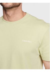 Calvin Klein T-Shirt Micro Logo Interlock K10K109894 Zielony Regular Fit. Kolor: zielony. Materiał: bawełna #5