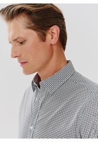 Pako Lorente - PAKO LORENTE – Ciemna koszula męska w geometryczny wzór. Materiał: bawełna, elastan. Długość rękawa: długi rękaw. Długość: długie. Wzór: geometria #4