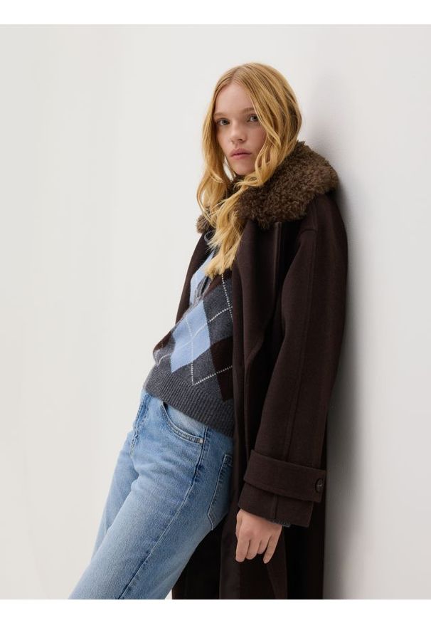 Reserved - Jeansy straight leg - niebieski. Kolor: niebieski