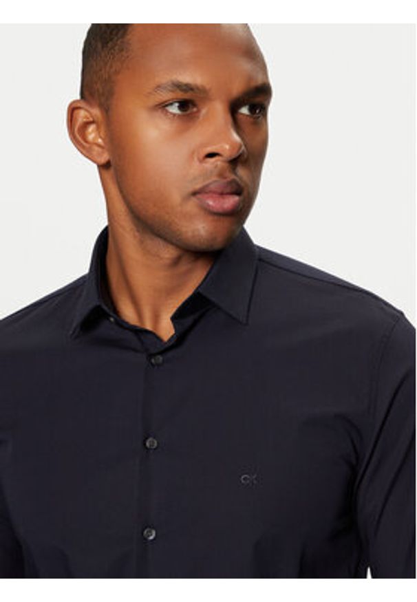 Calvin Klein Koszula K10K108229 Granatowy Slim Fit. Kolor: niebieski. Materiał: bawełna