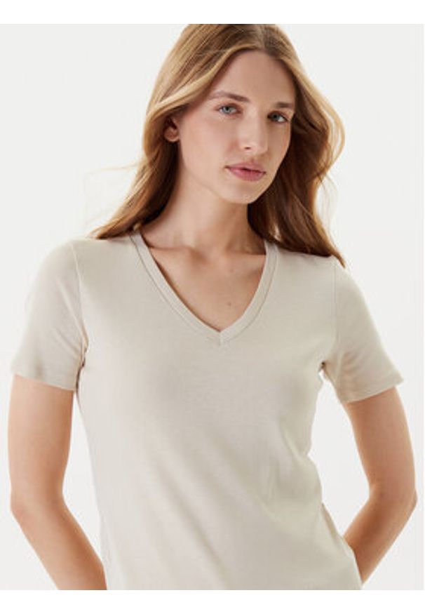 United Colors of Benetton - United Colors Of Benetton T-Shirt 3GA2E4230 Beżowy Regular Fit. Kolor: beżowy. Materiał: bawełna