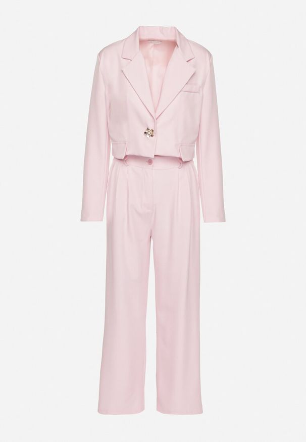 Born2be - Różowy Komplet Garniturowy Marynarka z Broszką i Spodnie Sarkio. Kolor: różowy