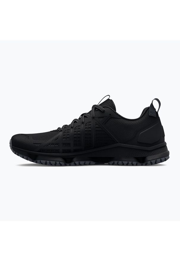 Buty damskie Under Armour MG Strikefast. Kolor: czarny