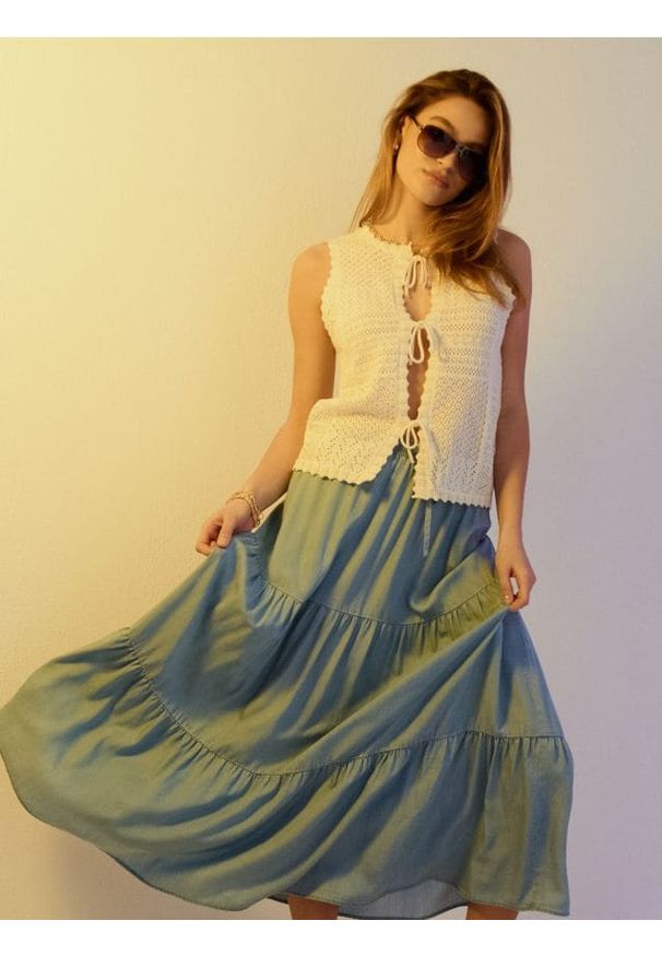 Sinsay - Spódnica midi z efektem stopniowania z lyocellu - niebieski. Kolor: niebieski