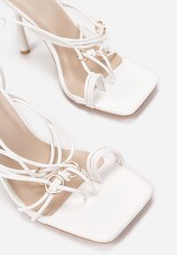 Renee - Białe Sandały Evobe. Kolor: biały. Wzór: aplikacja. Styl: elegancki #4