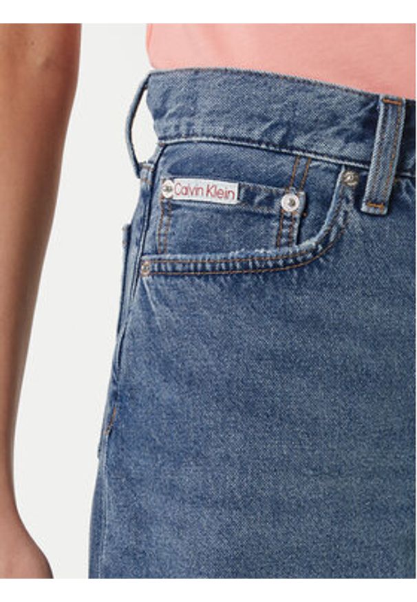 Calvin Klein Jeans Szorty jeansowe LV047F674G Niebieski Loose Fit. Kolor: niebieski. Materiał: bawełna