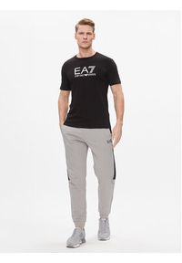 EA7 Emporio Armani Spodnie dresowe 3DPP76 PJEQZ 0923 Szary Regular Fit. Kolor: szary. Materiał: bawełna #2