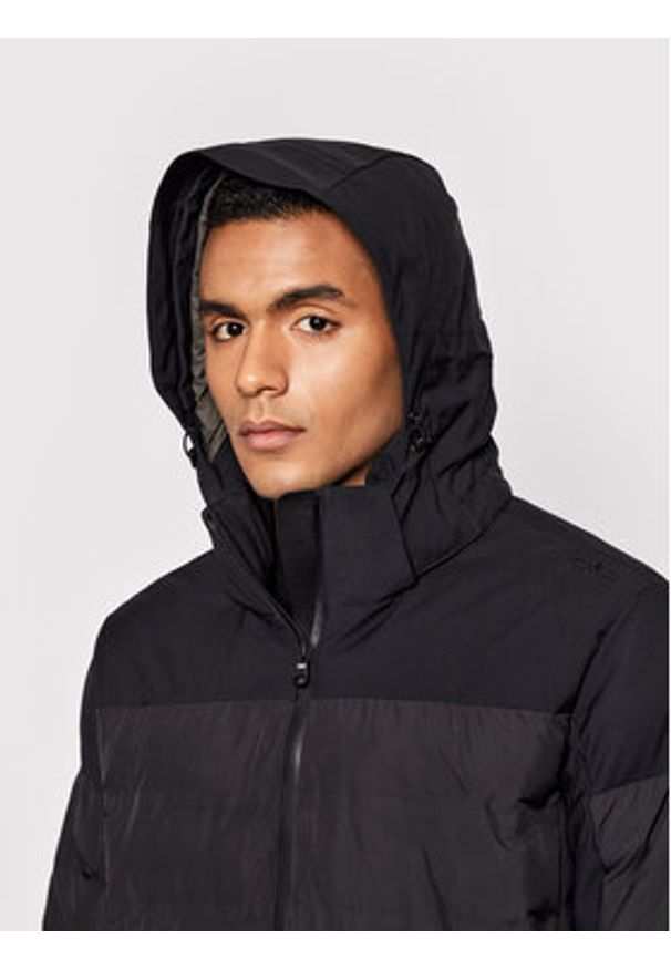 CMP Kurtka zimowa 39Z2777 Czarny Regular Fit. Kolor: czarny. Materiał: syntetyk. Sezon: zima