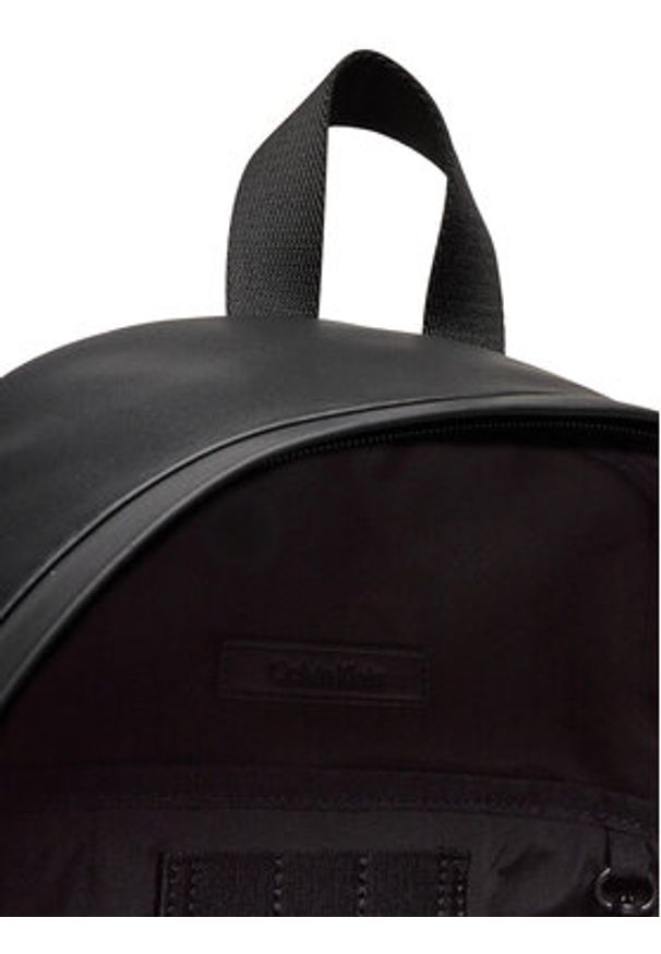 Calvin Klein Plecak Ck Must Round Bp Mono K50K513047 Czarny. Kolor: czarny. Materiał: skóra