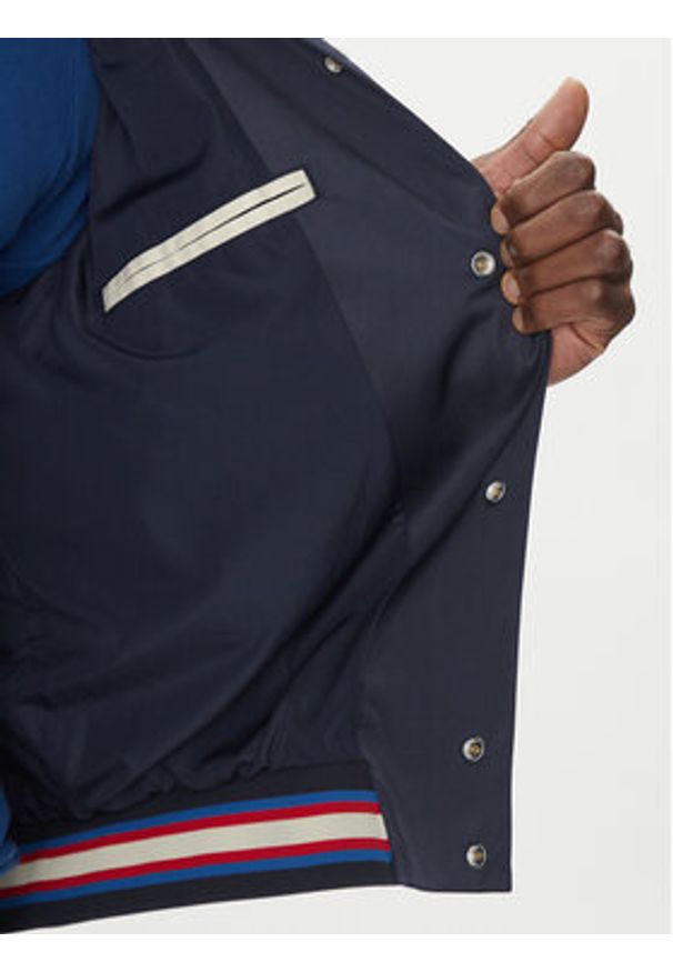 GANT - Gant Kurtka bomber Varsity 7006519 Granatowy Regular Fit. Kolor: niebieski. Materiał: bawełna