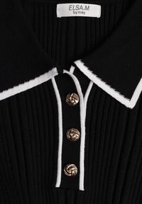 Renee - Czarny Sweter Retro z Wiskozą Zdobiony Kołnierzykiem Falbankami i Guzikami Sirrise. Typ kołnierza: kołnierz z falbankami. Kolor: czarny. Materiał: wiskoza. Długość rękawa: długi rękaw. Długość: długie. Wzór: aplikacja. Styl: retro #6