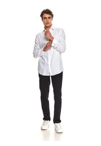 TOP SECRET - Elegancka koszula ze strukturalnej dzianiny. Kolor: biały. Materiał: dzianina. Długość rękawa: długi rękaw. Długość: długie. Styl: elegancki #4