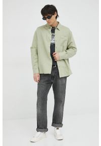 Wrangler koszula lniana kolor zielony relaxed z kołnierzykiem klasycznym. Typ kołnierza: kołnierzyk klasyczny. Kolor: zielony. Materiał: len. Długość: długie. Styl: klasyczny #4