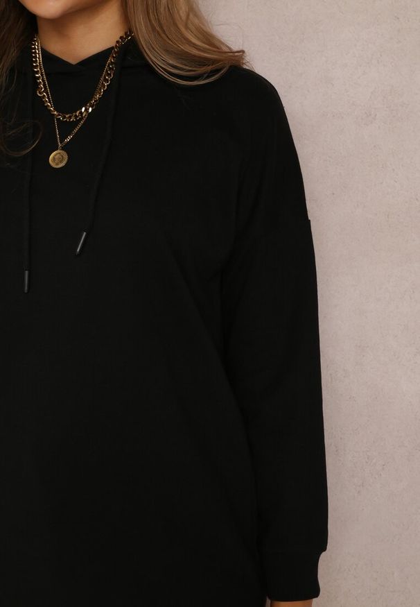 Renee - Czarna Bluza Alcousa. Kolor: czarny. Materiał: dzianina. Wzór: gładki. Styl: sportowy