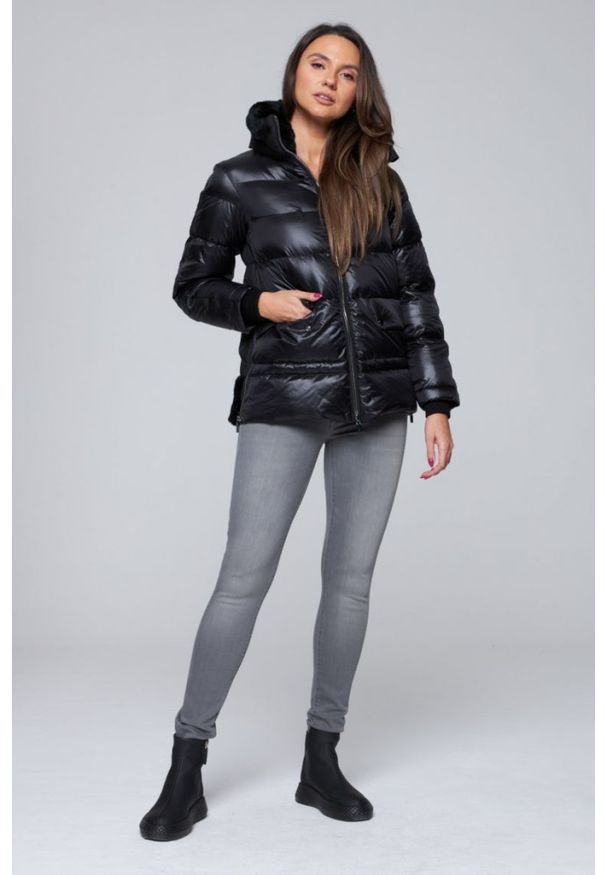 DIEGO M Czarna damska kurtka puchowa z futrem królika, Rozmiar 34 EU - 38 IT. Kolor: czarny. Materiał: futro, puch