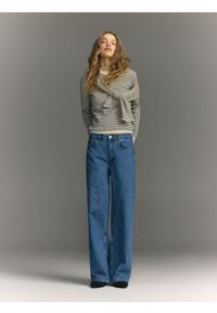 Reserved - Bawełniany longsleeve w paski - granatowy. Kolor: niebieski. Materiał: bawełna. Długość rękawa: długi rękaw. Wzór: paski #1