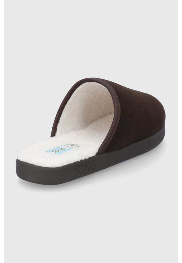 Toms Kapcie kolor brązowy. Kolor: brązowy. Materiał: materiał, guma. Wzór: gładki