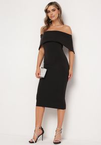 Born2be - Czarna Klasyczna Dopasowana Sukienka z Wywiniętym Dekoltem Luvlia. Okazja: na randkę, na spacer. Kolor: czarny. Materiał: tkanina. Wzór: gładki. Typ sukienki: proste. Styl: klasyczny #2