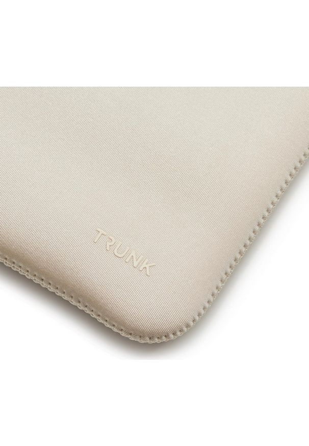 Etui Trunk Neoprene Sleeve do MacBook 15'' (moonlight). Materiał: nylon. Styl: elegancki, casual