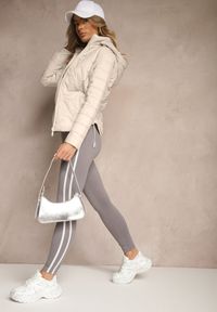 Renee - Ciemnobeżowa Kurtka z Zaznaczoną Talią i Kapturem w Ozdobne Pikowanie Afla. Okazja: na co dzień. Kolor: beżowy. Materiał: jeans. Styl: elegancki, casual #3