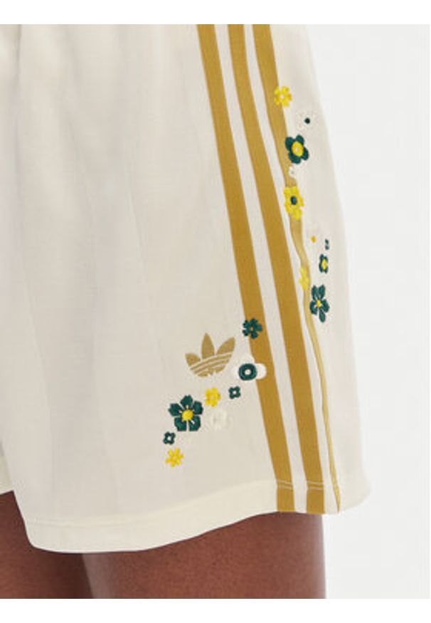 Adidas - adidas Szorty sportowe Liberty London Firebird KE3663 Biały Loose Fit. Kolor: biały. Materiał: syntetyk