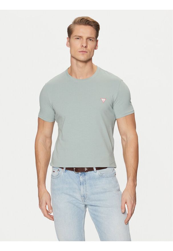 Guess T-Shirt M2YI24 J1314 Błękitny Slim Fit. Kolor: niebieski. Materiał: bawełna