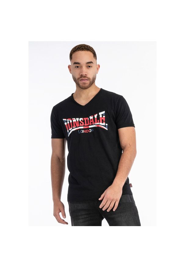 Koszulka Lonsdale Stanydale. Typ kołnierza: dekolt w serek. Kolor: czarny, czerwony, wielokolorowy