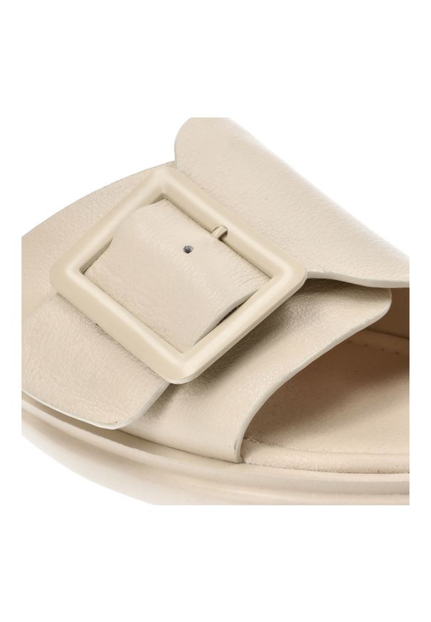 Beżowe Klapki S.Barski Wygodne Obuwie Damskie. Okazja: na co dzień. Kolor: beżowy. Materiał: skóra. Sezon: lato. Styl: elegancki, casual